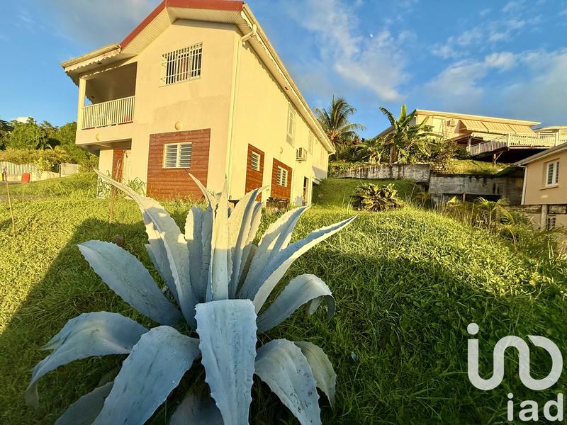 Maison - 174 m² - 7 pièces