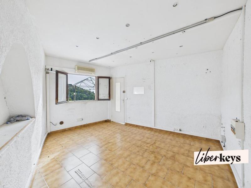 Studio - 25 m² - 1 pièce