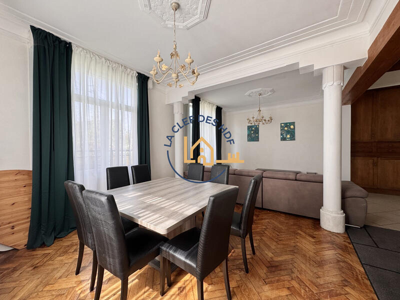 Maison - 180 m² - 6 pièces