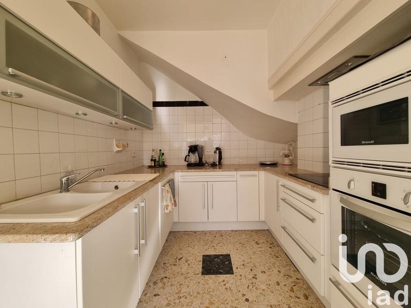 Maison - 184 m² - 8 pièces