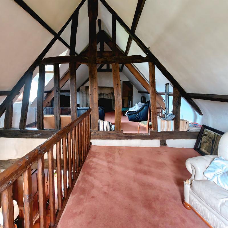 Maison - 233 m² - 11 pièces