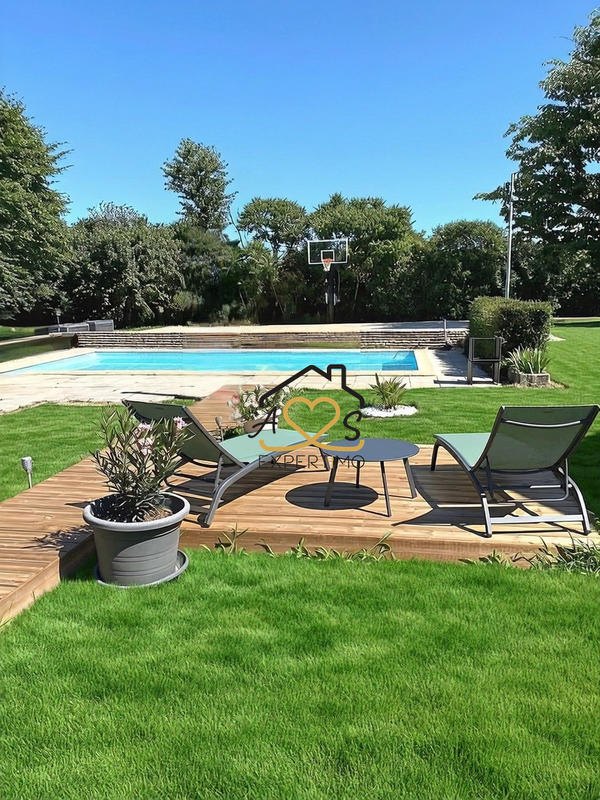 Maison - 191 m² - 7 pièces