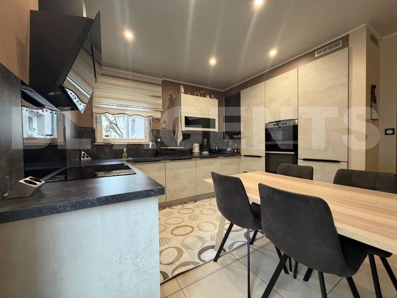 Maison - 138 m² - 5 pièces