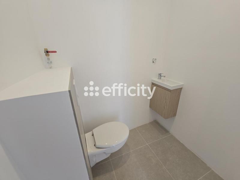 Bureau - 20 m² - 2 pièces