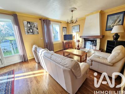 Maison - 104 m² - 4 pièces