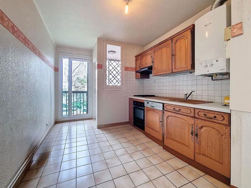 Appartement - 100 m² - 4 pièces