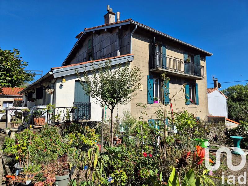 Maison - 232 m² - 8 pièces