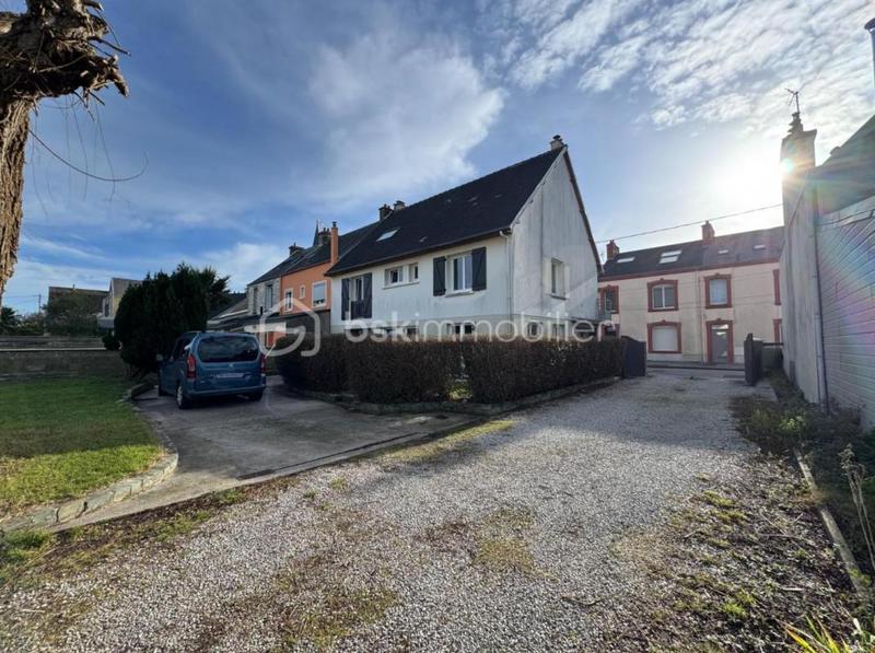 Pavillon - 180 m² - 6 pièces