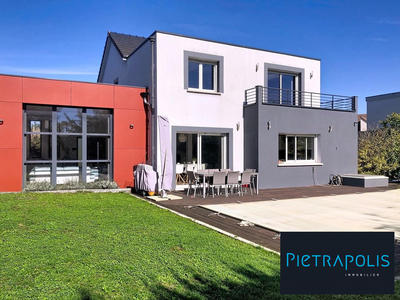 Maison contemporaine - 165 m² - 6 pièces