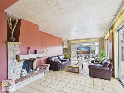 Maison - 138 m² - 6 pièces