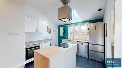 Maison - 99 m² - 4 pièces