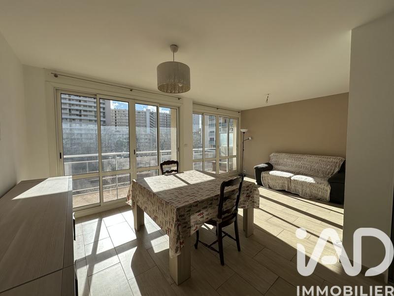 Appartement - 71 m² - 3 pièces