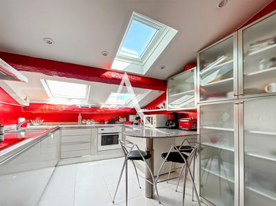 Appartement - 80 m² - 3 pièces