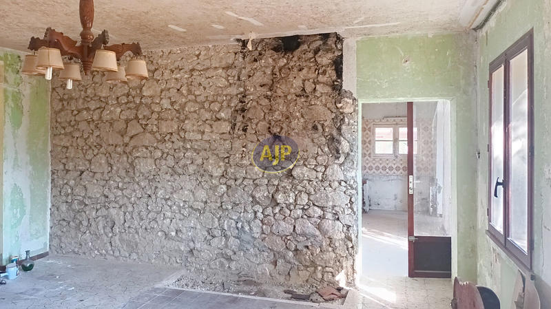 Maison - 268 m² - 7 pièces