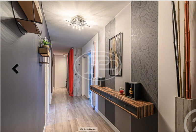 Appartement - 108 m² - 4 pièces