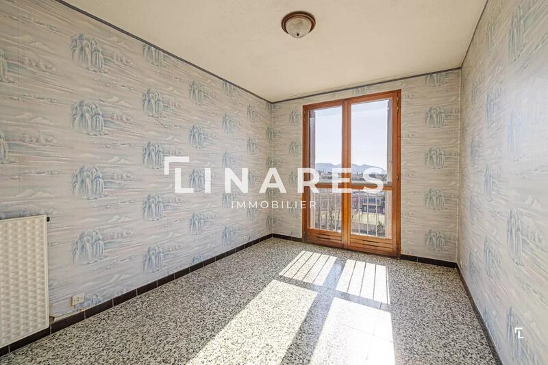 Appartement - 94 m² - 5 pièces