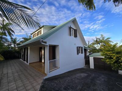 Maison - 160 m² - 8 pièces