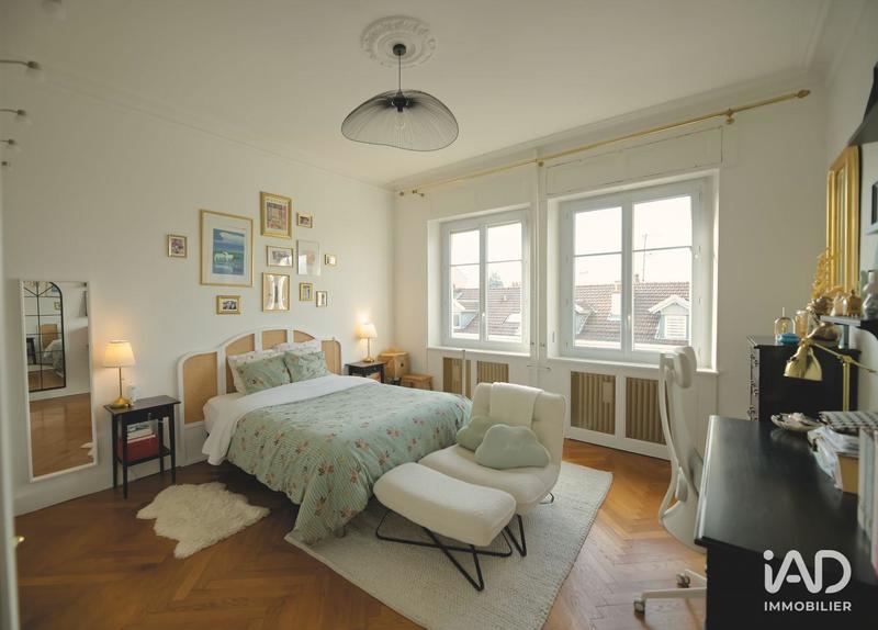 Appartement - 183 m² - 5 pièces