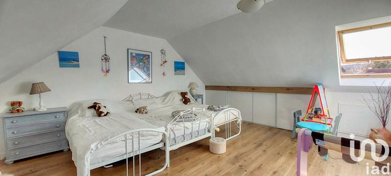 Maison - 185 m² - 8 pièces