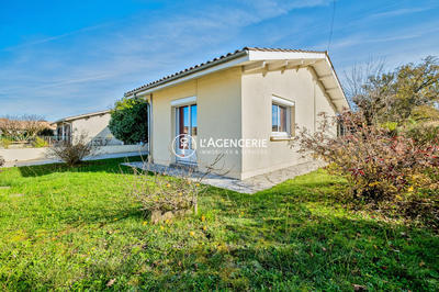 Maison - 92 m² - 4 pièces