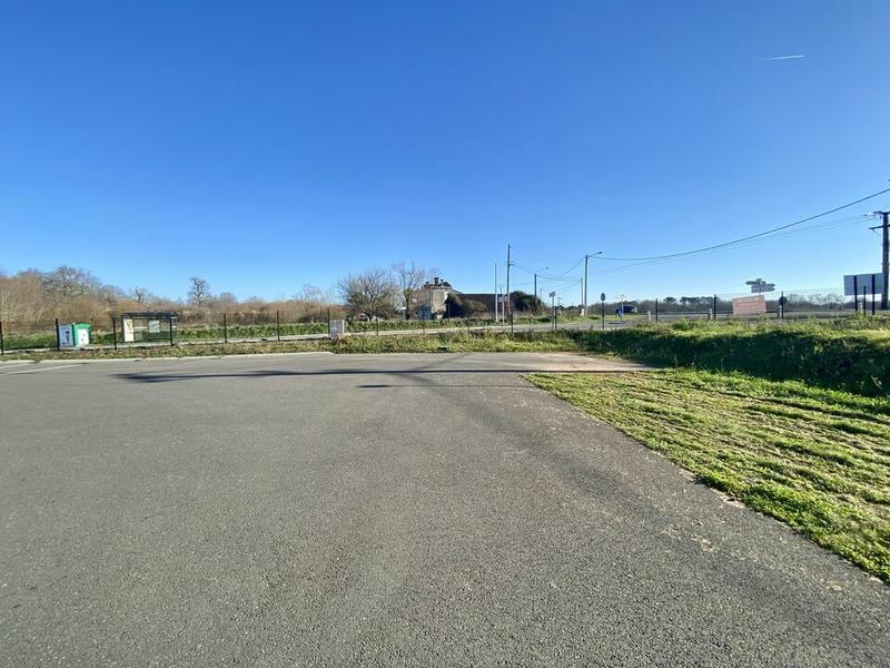 Terrain industriel - 60 m²