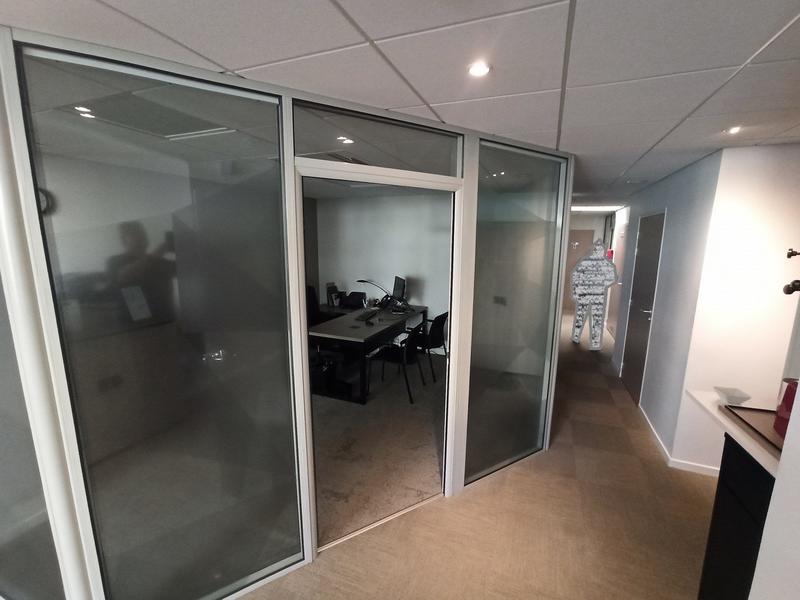 Bureau - 122 m²