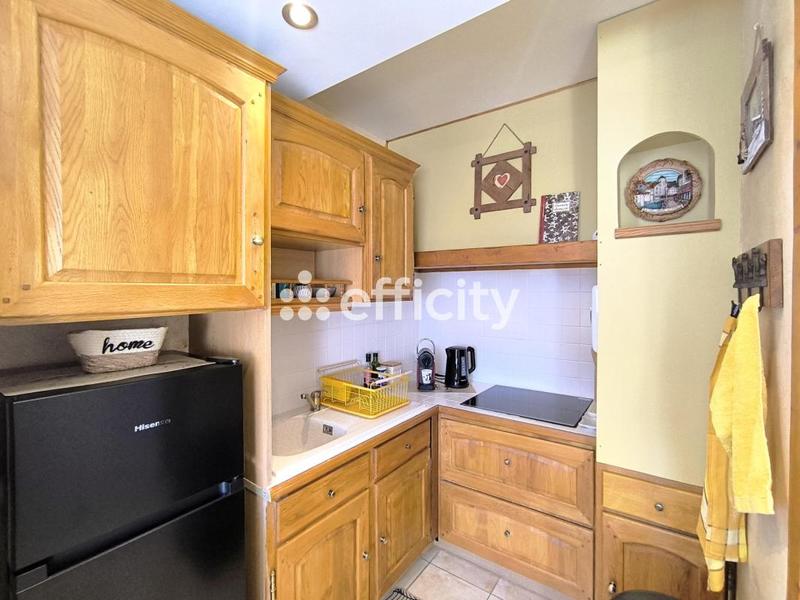 Studio - 30 m² - 1 pièce