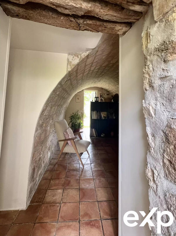 Maison - 148 m² - 9 pièces