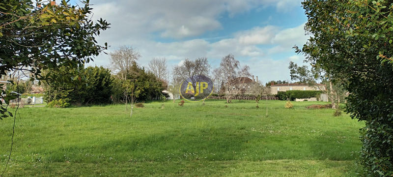 Terrain - 765 m²