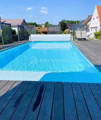 Maison traditionnelle - 154 m² - 5 pièces