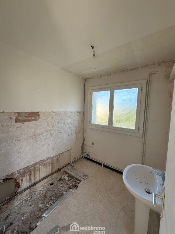 Villa - 174 m² - 8 pièces