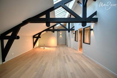 Loft - 117 m² - 4 pièces
