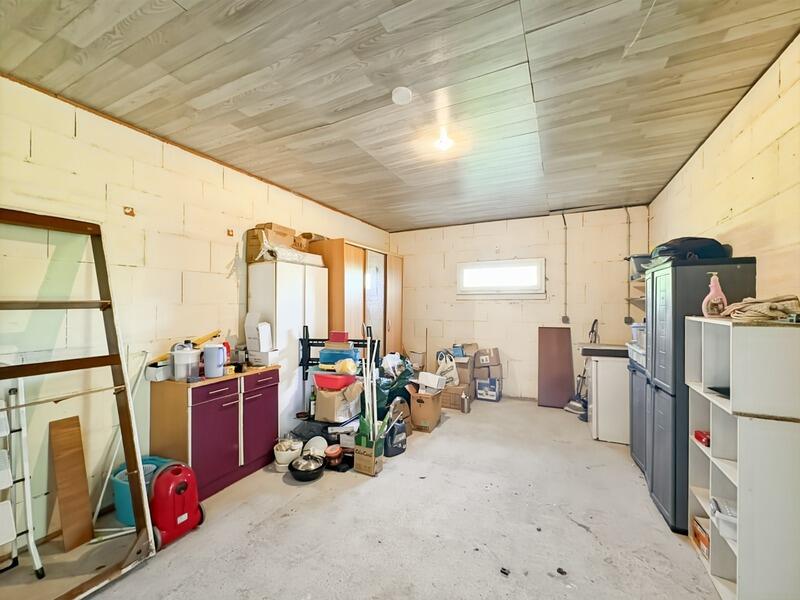 Maison - 99 m² - 4 pièces