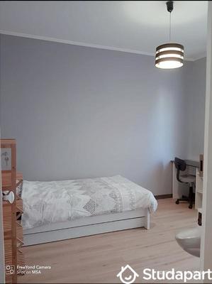 Chambre - 10 m² - 1 pièce