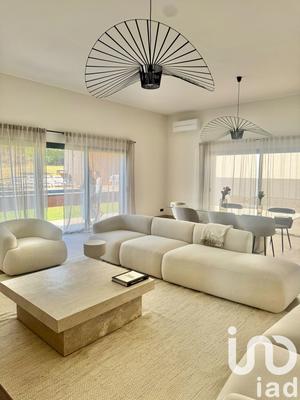 Maison de maîtres - 251 m² - 7 pièces