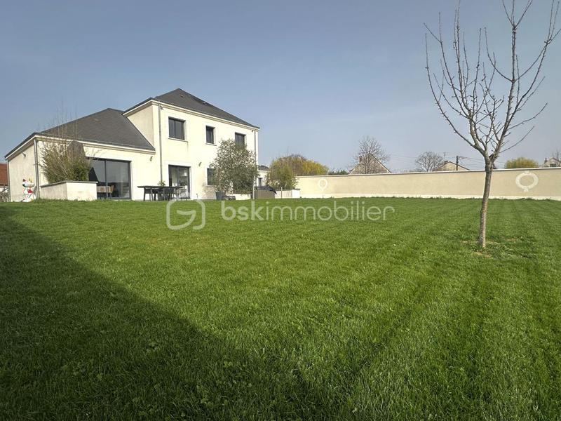 Pavillon - 200 m² - 7 pièces