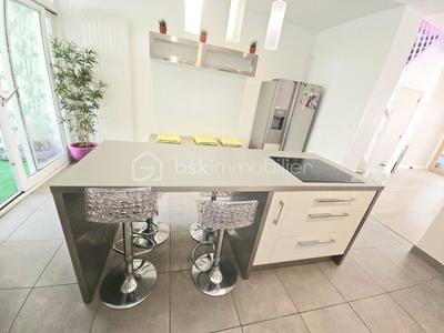 Maison de ville - 135 m² - 6 pièces