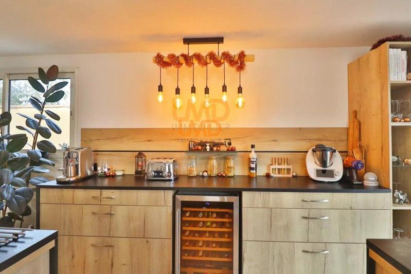 Maison - 110 m² - 4 pièces