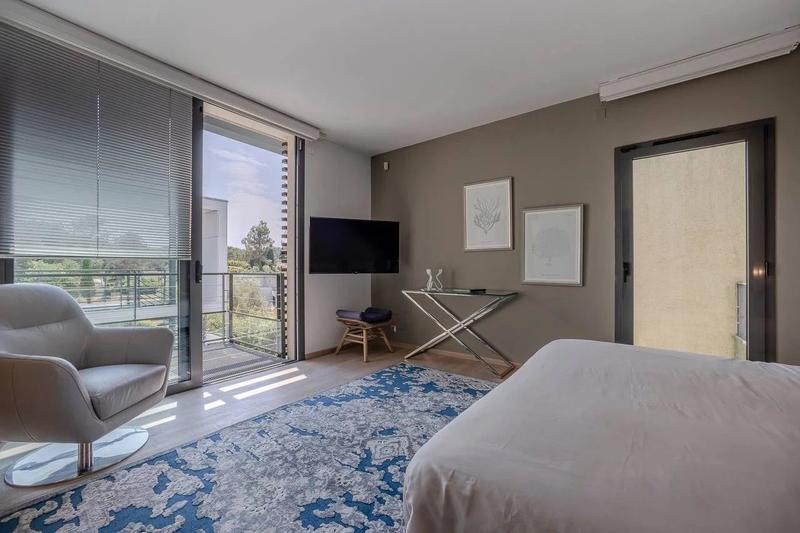 Maison - 480 m² - 8 pièces