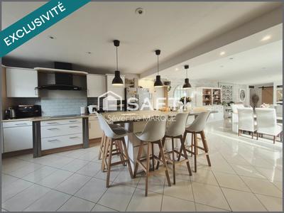 Maison - 188 m² - 6 pièces