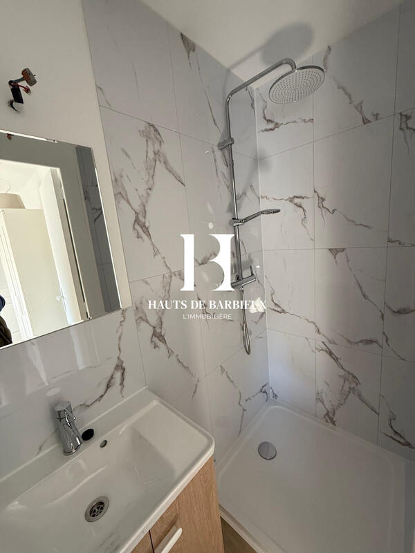 Maison - 95 m² - 6 pièces