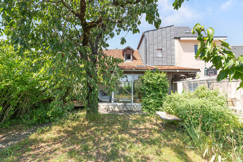 Maison - 94 m² - 4 pièces