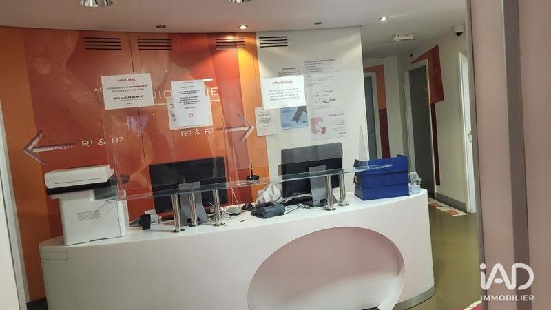 Local commercial - 875 m²