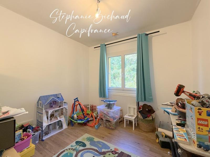 Maison - 159 m² - 7 pièces