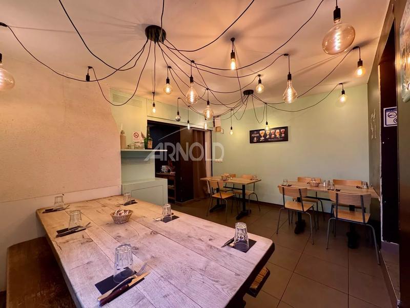 Local commercial - 8 pièces