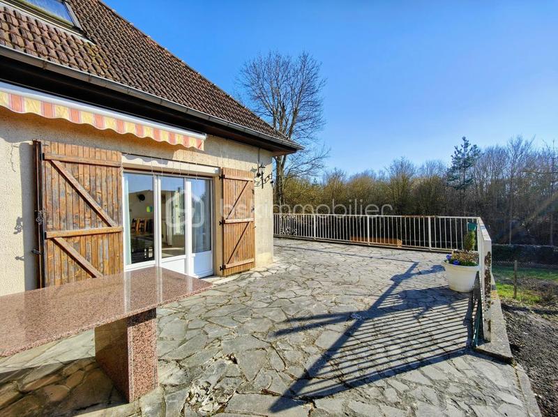 Maison - 150 m² - 8 pièces