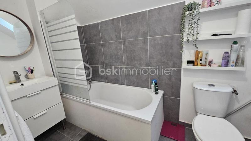 Maison - 81 m² - 3 pièces