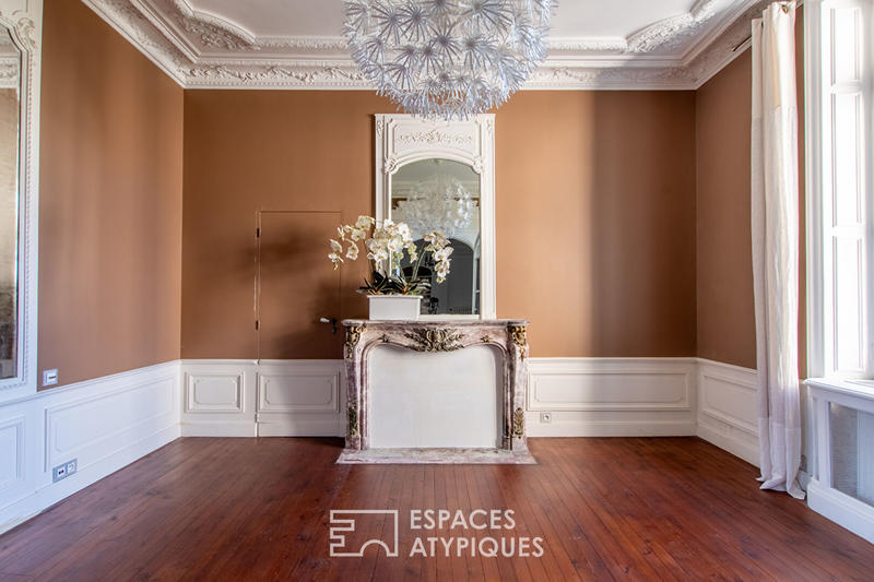 Maison - 250 m² - 8 pièces