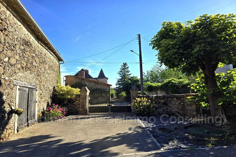 Maison - 212 m² - 8 pièces