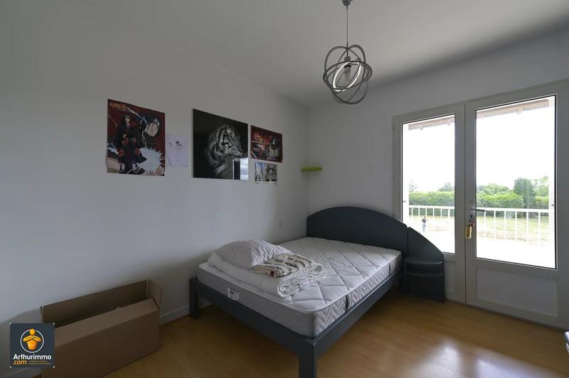 Maison - 236 m² - 7 pièces